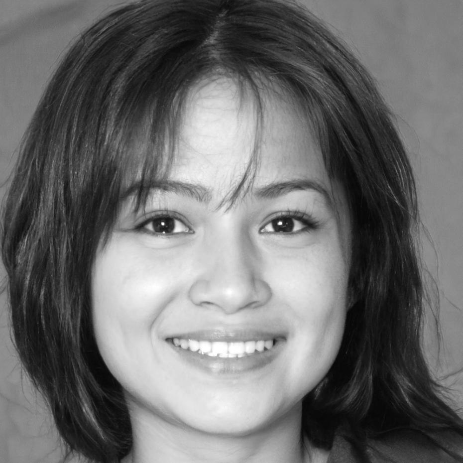 Dr. Sarah Müller, Expertin für quantitative Finanzanalyse